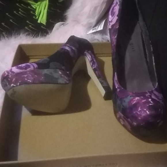 Madden Girl Heels - Picture 2 of 4